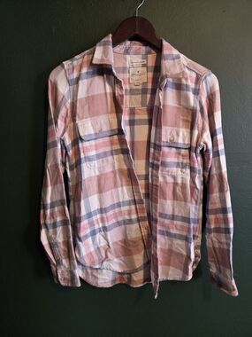 American Eagle Plaid Button-Up Shirt
